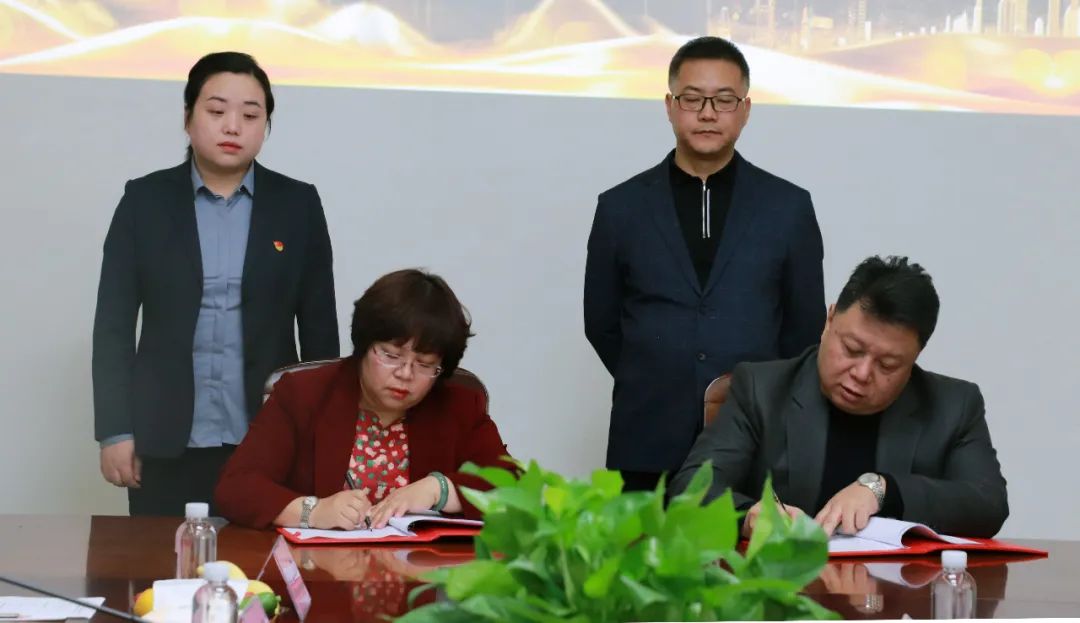 戰(zhàn)略攜手，共贏未來(lái)&mdash;億誠(chéng)建設(shè)項(xiàng)目管理有限公司與陜西省建筑設(shè)計(jì)研究院（集團(tuán)）有限公司簽署戰(zhàn)略合作協(xié)議