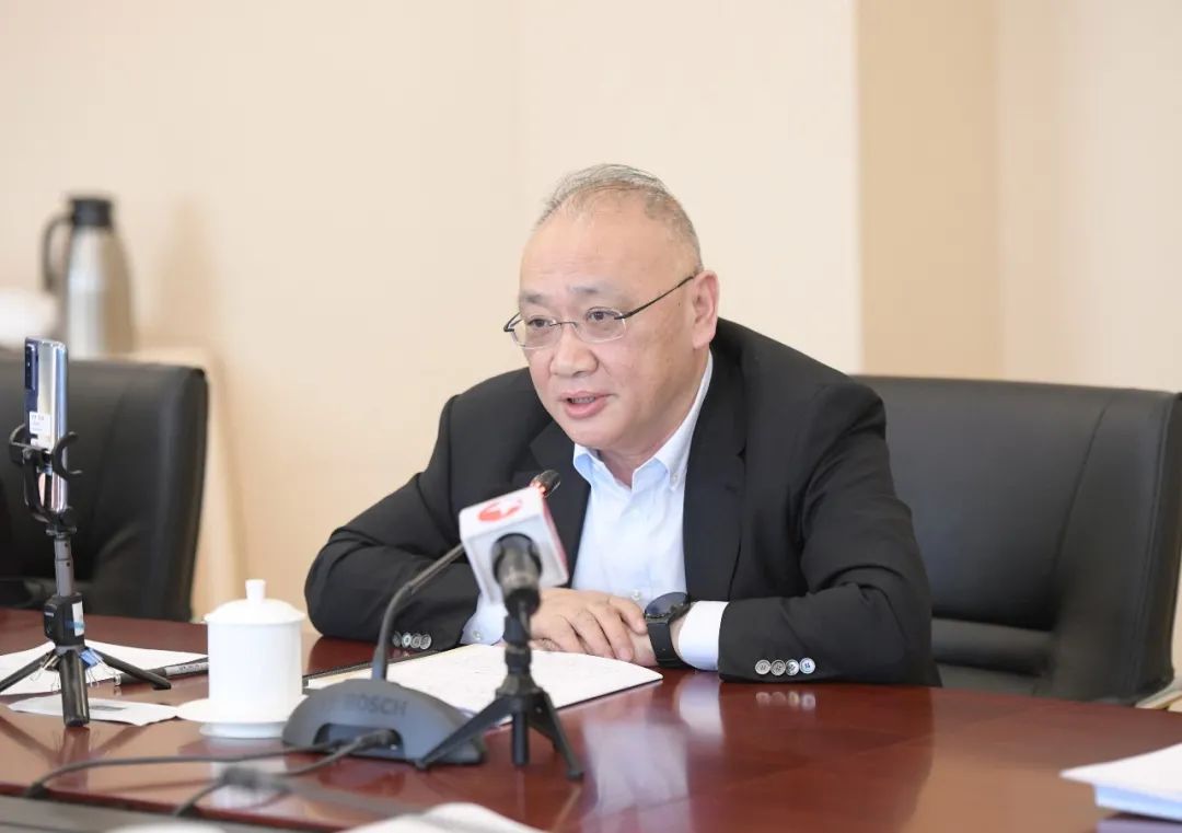 全國人大代表，上海建工黨委書記、董事長徐征：加快對建筑行業(yè)數(shù)字化的整體推進！