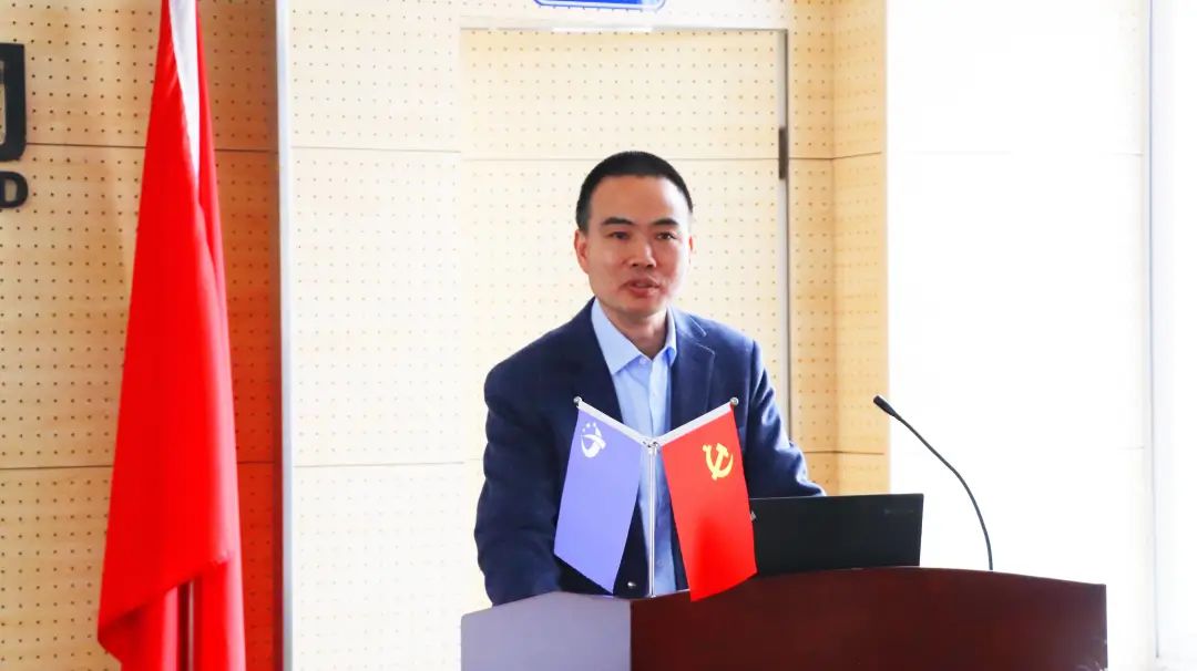 &ldquo;學(xué)習(xí)二十大 奮進(jìn)新征程&rdquo;勞模工匠進(jìn)校園、進(jìn)企業(yè)活動(dòng)走進(jìn)億誠(chéng)建設(shè)項(xiàng)目管理有限公司