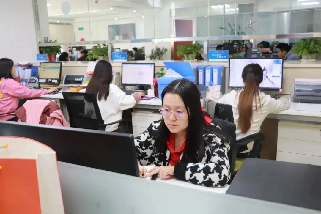 情暖女神節(jié) 巾幗綻芳華&mdash;&mdash;億誠管理三八婦女節(jié)觀影活動