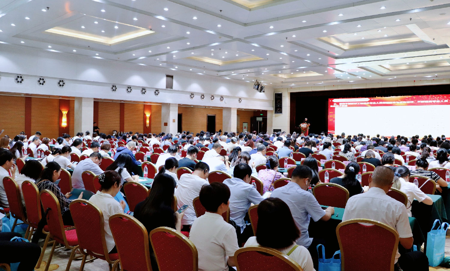 &mdash; 陜西省建設(shè)工程造價管理協(xié)會 &mdash; 陜價協(xié)第三屆會員代表大會暨三屆一次理事會