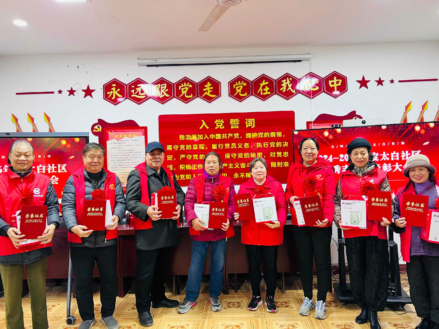 人大代表助力3?5表彰志愿，傳承雷鋒精神